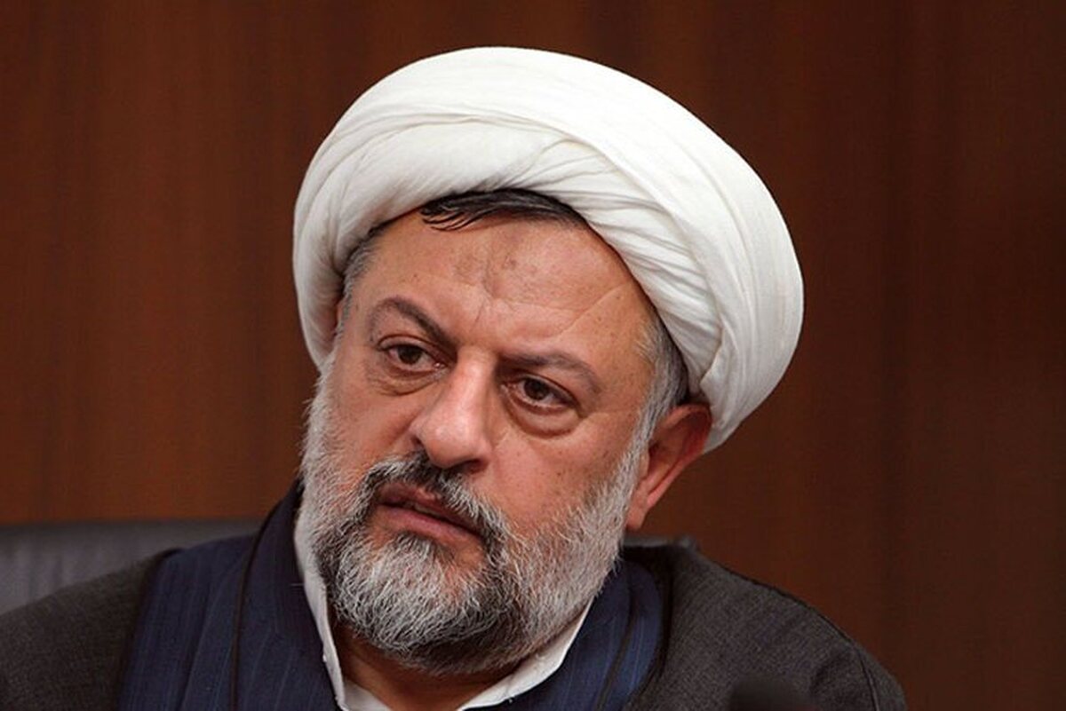 مهدی نصیری و نعل وارونه