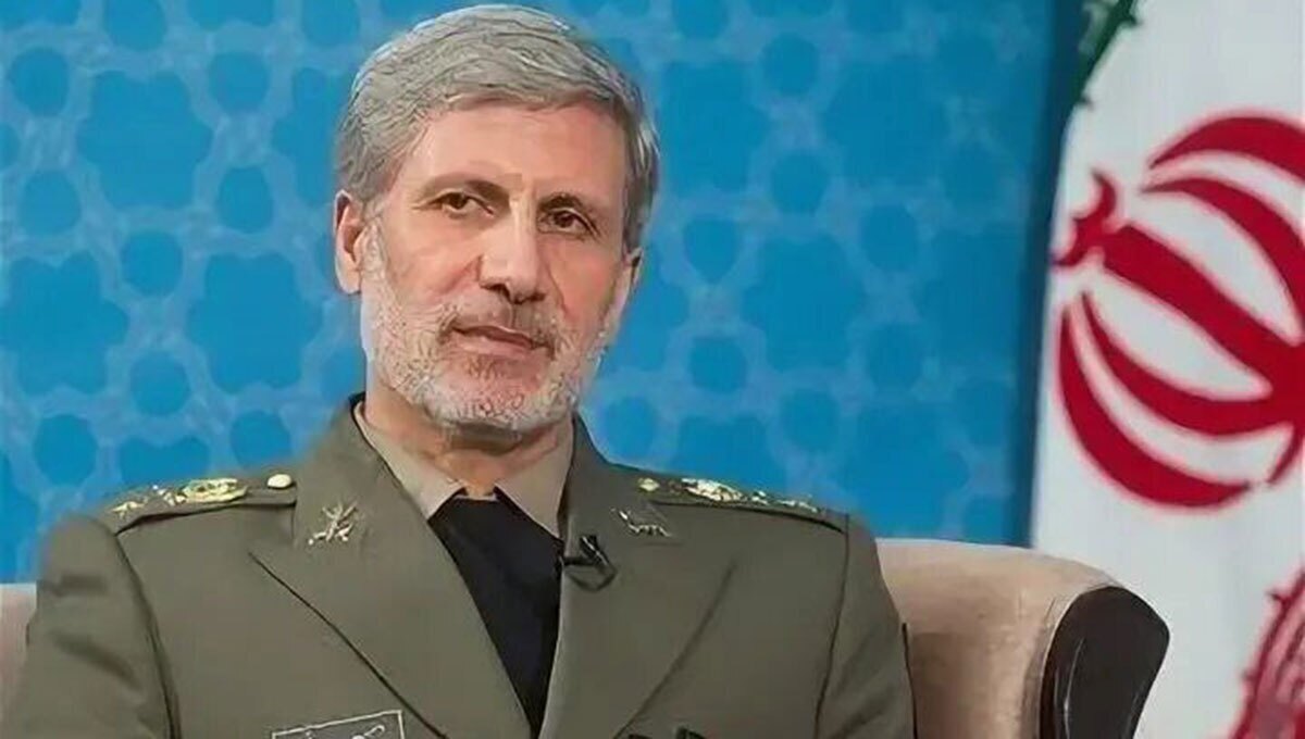 نیازمند ارتشی قدرتمند برای حفاظت از ملتمان هستیم