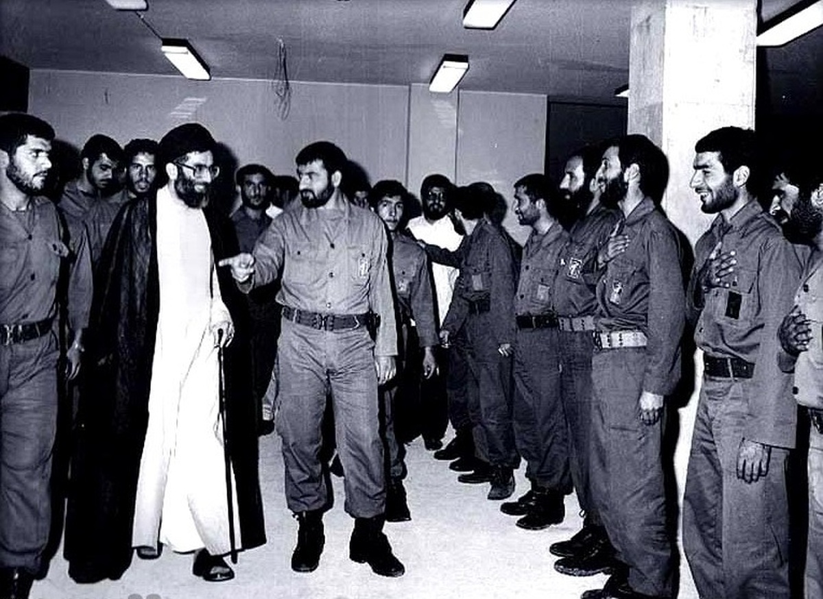 بازخوانی حماسه دفاع مقدس در کلام رهبر انقلاب