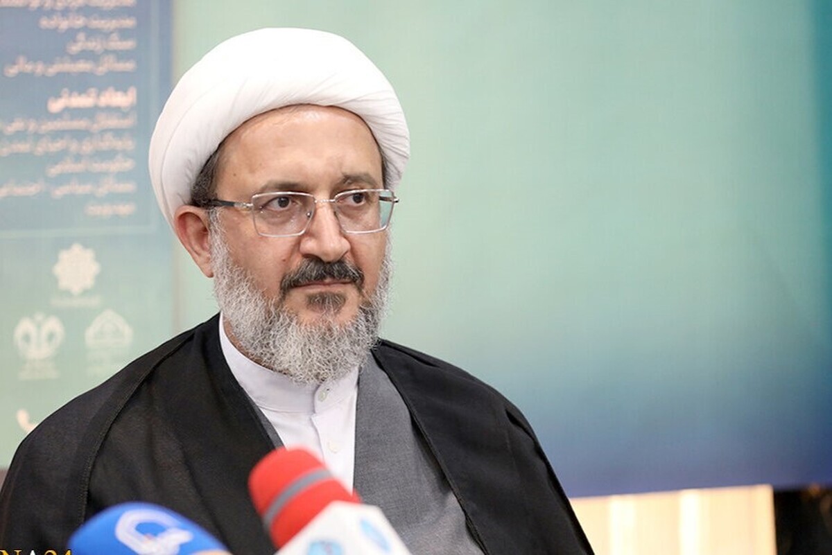 معرفی الگوهای دینی و تربیت الگویی ضرورت امروز جامعه است
