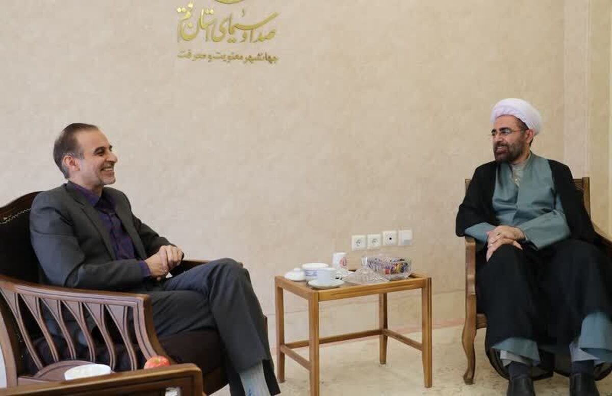 گزارشی از دیدار رئیس مرکز نور با مدیر کل صداوسیمای استان قم
