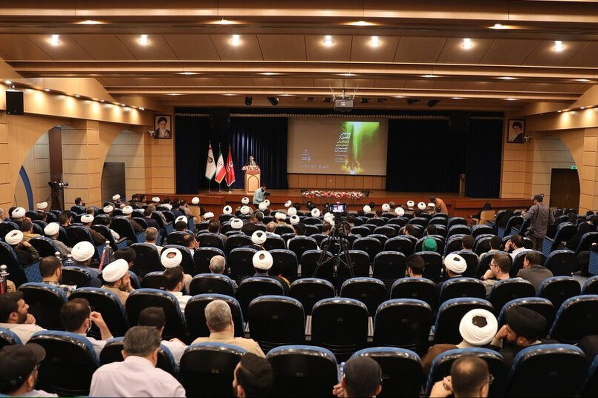 گزارشی از همایش «تجلیل از مبلغان فعال فضای مجازی در دفاع مقدس ۱۲روزه»