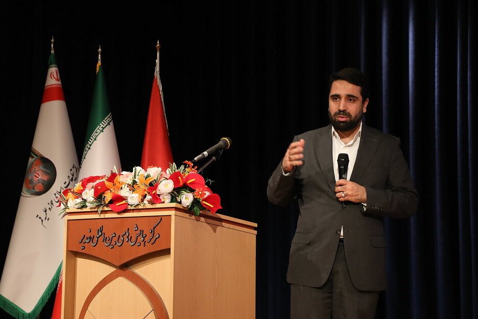 گزارشی از همایش «تجلیل از مبلغان فعال فضای مجازی در دفاع مقدس ۱۲روزه»