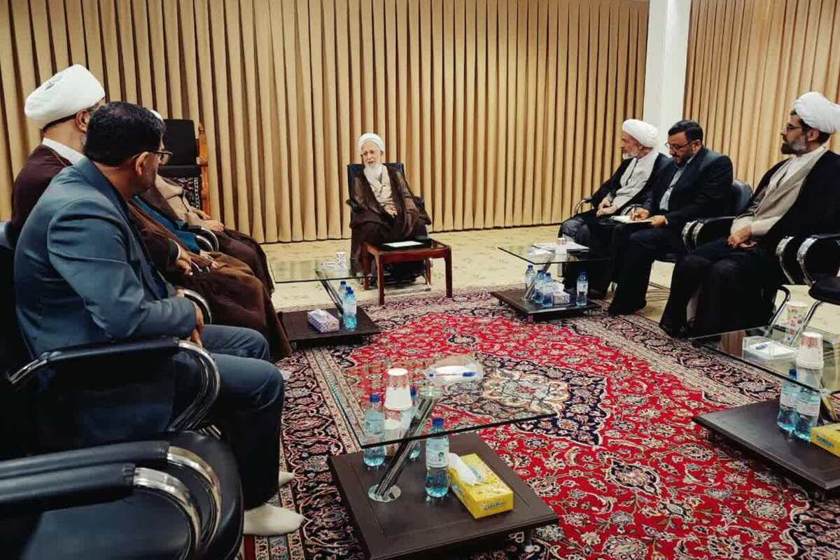 حوزه برای پویایی باید جلوی خروج استعدادهای برتر را بگیرد