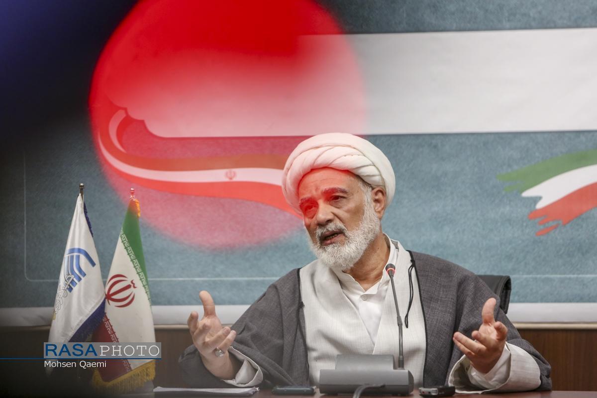 عرفان‌های کاذب؛ ابزار دشمن برای تضعیف ایمان جوانان