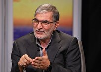 شعر فضای پویاتری برای ترویج کتابخوانی ایجاد می‌کند/ شعرخوانی یک اجرای دراماتیک است