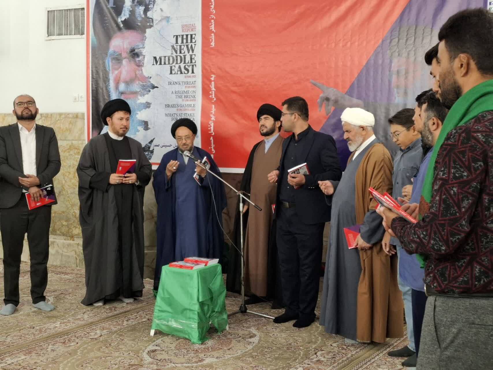 کتاب «محبوبیت امام خامنه ای از منظر ملت ها» رونمایی شد
