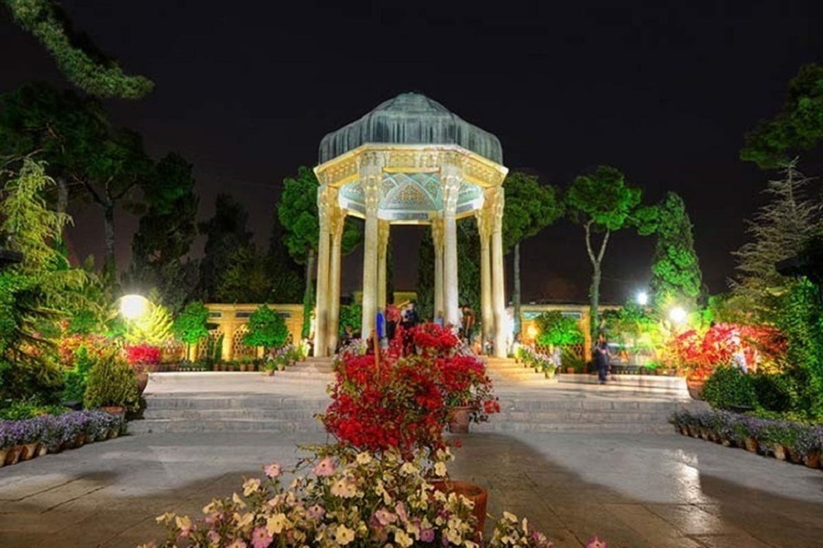 پیشرفت ۴۰ درصدی عملیات مرمت و ساماندهی آرامگاه حافظ