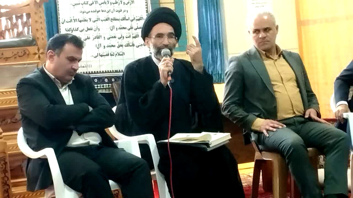 تنها راه برون رفت از آسیبهای اجتماعی حاکم شدن قرآن در زندگی است