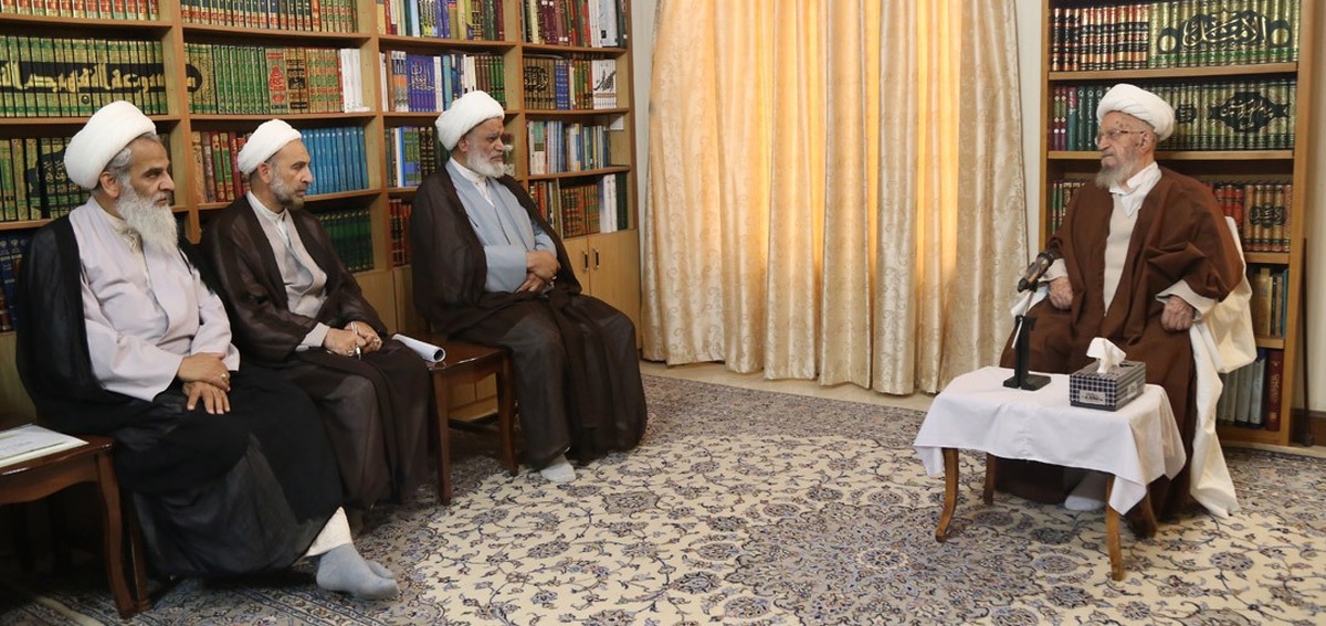 مرحوم آیت الله یزدی خدمات بسیاری به نظام جمهوری اسلامی ارائه کرد