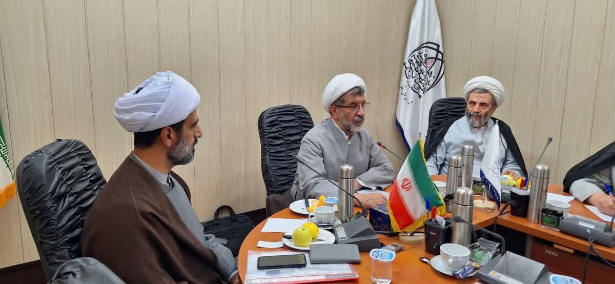 تأکید بر افزایش حضور جوانان و بهره‌گیری از ظرفیت علمی حوزه در طرح محله محور