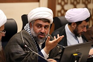 مردم روحانیون خدوم را تشخیص می‌دهند/انتقاد از غربت رسانه‌ای طلاب