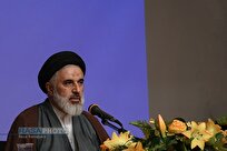 فعالیت اجتماعی بدون «خلوت معنوی» عمق نمی‌یابد