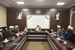 نشست نقش حوزه در تامین محتوای دینی برای هنرمندان