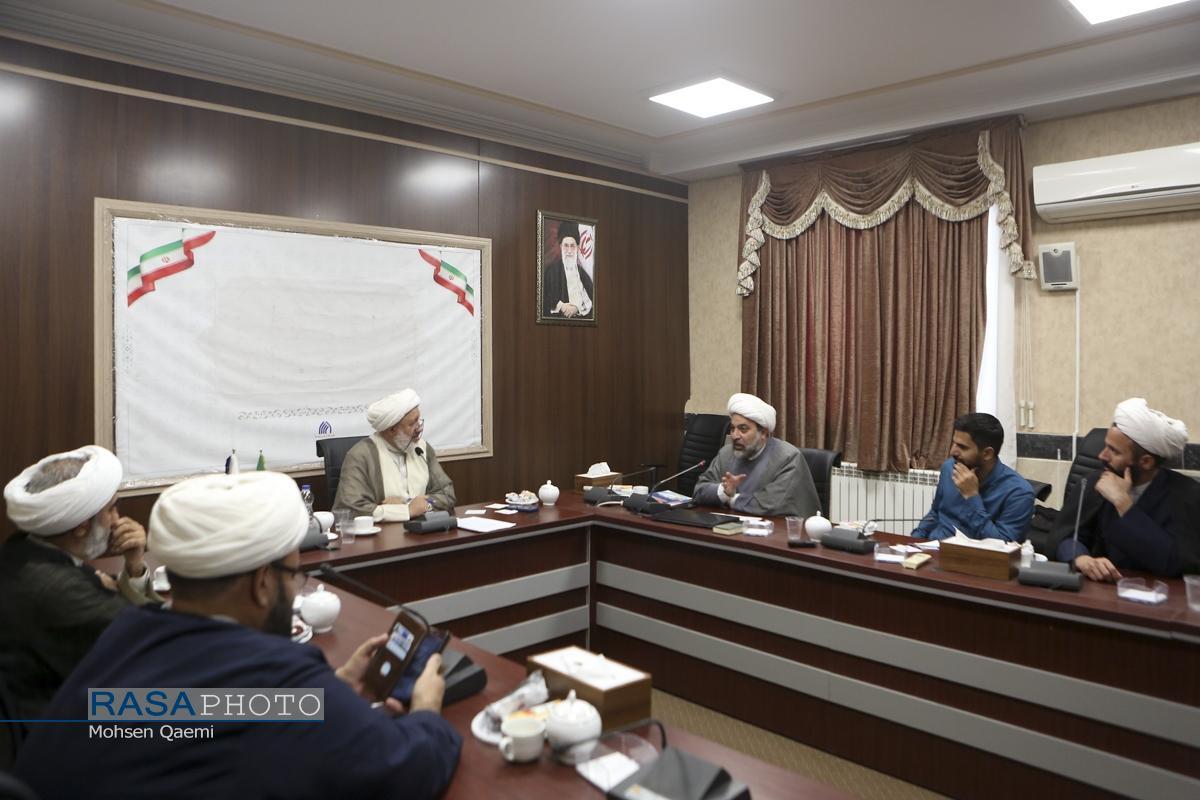 تعامل واقعی حوزه و هنر نیازمند گفت‌وگو و زیست مشترک است، نه بخشنامه و نهادسازی