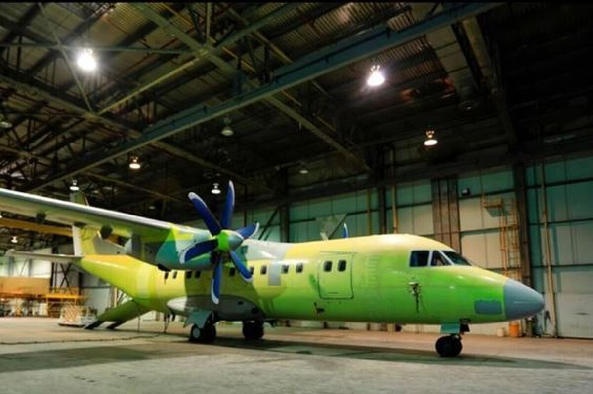 ایران در جمع بزرگان هواپیماسازی جهان؛ پرواز آزمایشی «سیمرغ» ایرانی