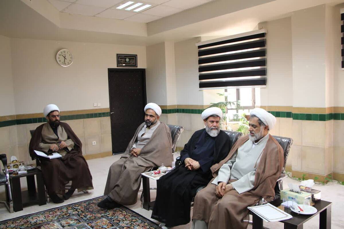 لزوم استفاده از ظرفیت های حوزه در مسیر محرومیت‌زدایی های فرهنگی و اجتماعی