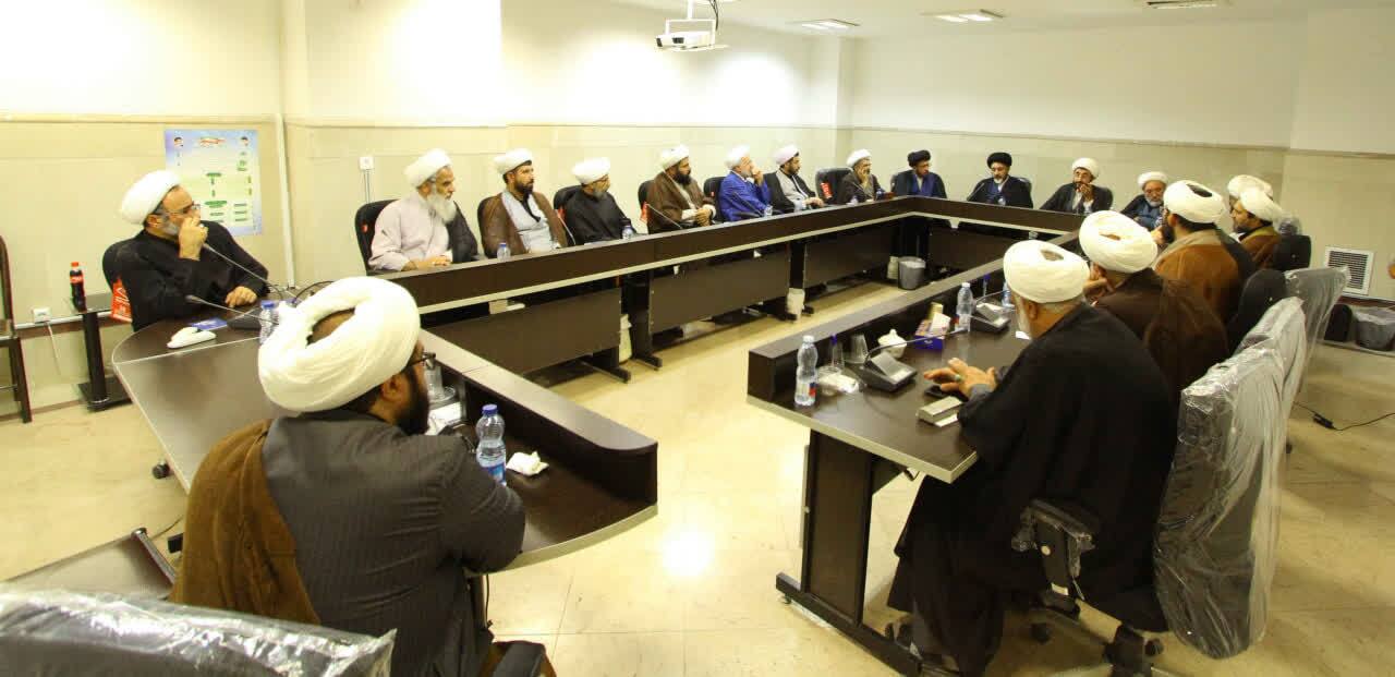 جلسه ویژه مشترک شورای سیاستگذاری قرارگاه حوزه انقلابی و دفتر اجتماعی سیاسی حوزه های علمیه برگزار شد جلسه ویژه مشترک شورای سیاستگذاری قرارگاه حوزه انقلابی و دفتر اجتماعی سیاسی حوزه های علمیه برگزار شد