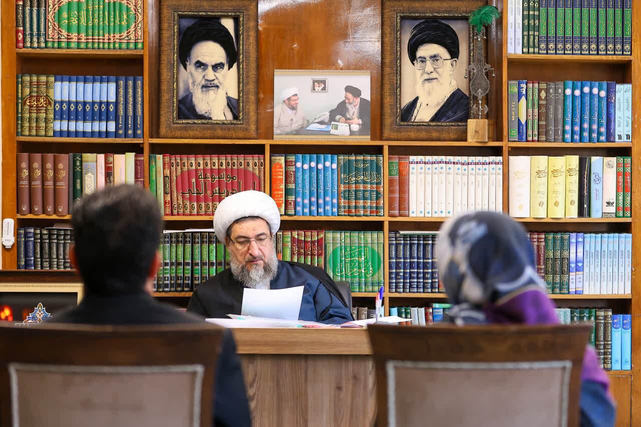 دیدار چهره به چهره اقشار مختلف مردم با امام جمعه تبریز+ تصاویر دیدار چهره به چهره اقشار مختلف مردم با امام جمعه تبریز+ تصاویر