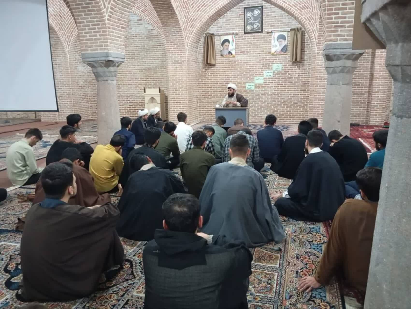 گام میدانی دفتر امور نخبگان برای تقویت حمایتها از استعدادهای برتر حوزه در آذربایجان شرقی+ تصاویر گام میدانی دفتر امور نخبگان برای تقویت حمایتها از استعدادهای برتر حوزه در آذربایجان شرقی+ تصاویر