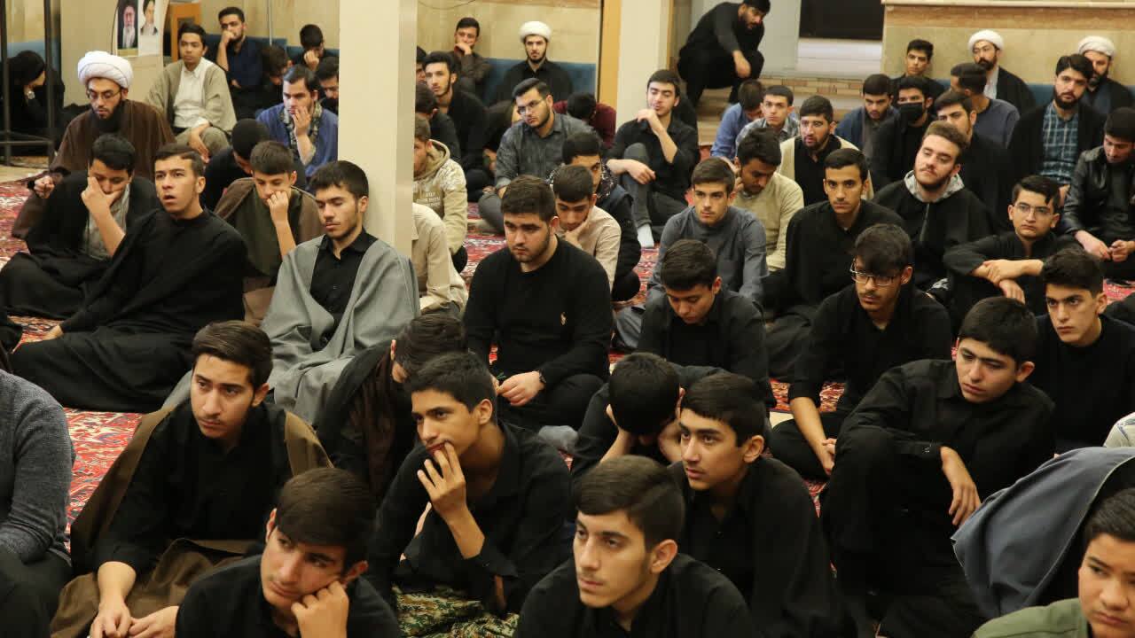 برگزاری آیین باشکوه ایام فاطمیه در حوزه علمیه امیرالمؤمنین+ تصاویر برگزاری آیین باشکوه ایام فاطمیه در حوزه علمیه امیرالمؤمنین+ تصاویر