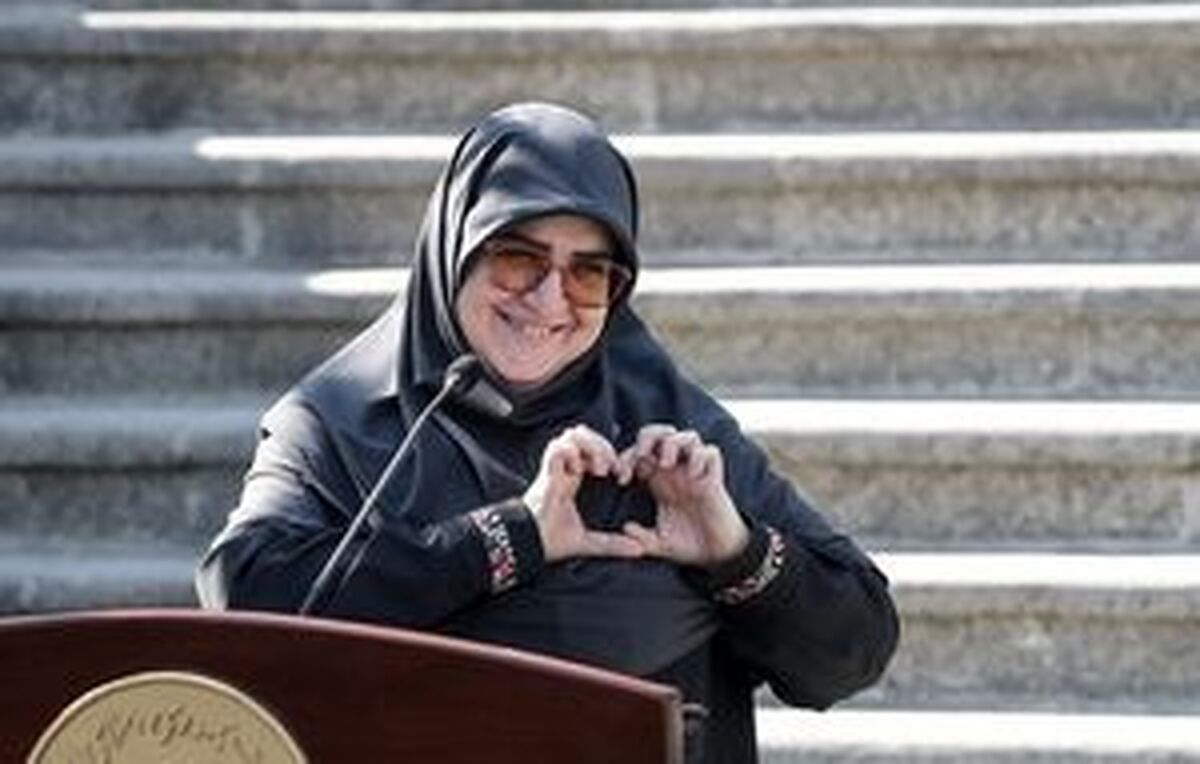 شما سخنگو هستید نه استندآپ کمدین!