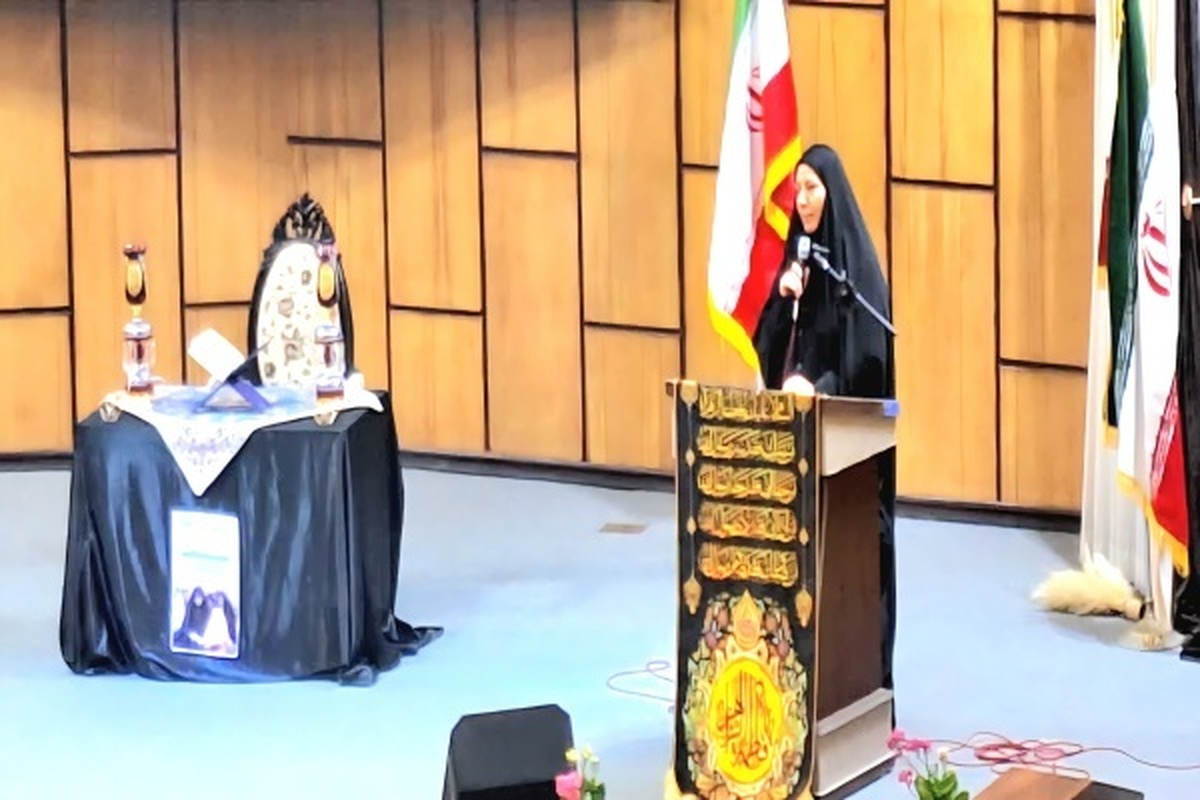 برگزاری محفل قرآنی بزرگداشت حضرت زهرا در دانشگاه علوم پزشکی کاشان
