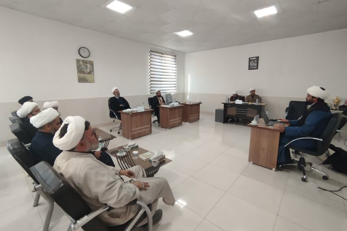 برگزاری پانزدهمین جلسه دفاعیه پایان‌نامه سطح سه با محوریت فرج در مشهد