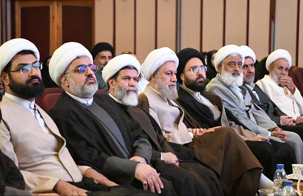 تأکید بر نقش جهادی روحانیت در تربیت نسل آینده در اولین گردهمایی طلاب معلم فارس تأکید بر نقش جهادی روحانیت در تربیت نسل آینده در اولین گردهمایی طلاب معلم فارس