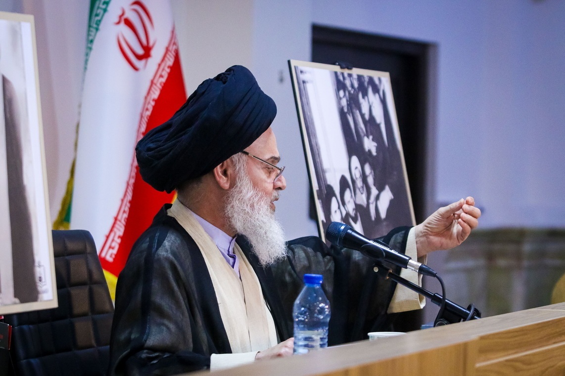 آیتالله مقتدایی نمونه برجسته خدمت صادقانه به اسلام، انقلاب و مکتب اهلبیت است آیتالله مقتدایی نمونه برجسته خدمت صادقانه به اسلام، انقلاب و مکتب اهلبیت است