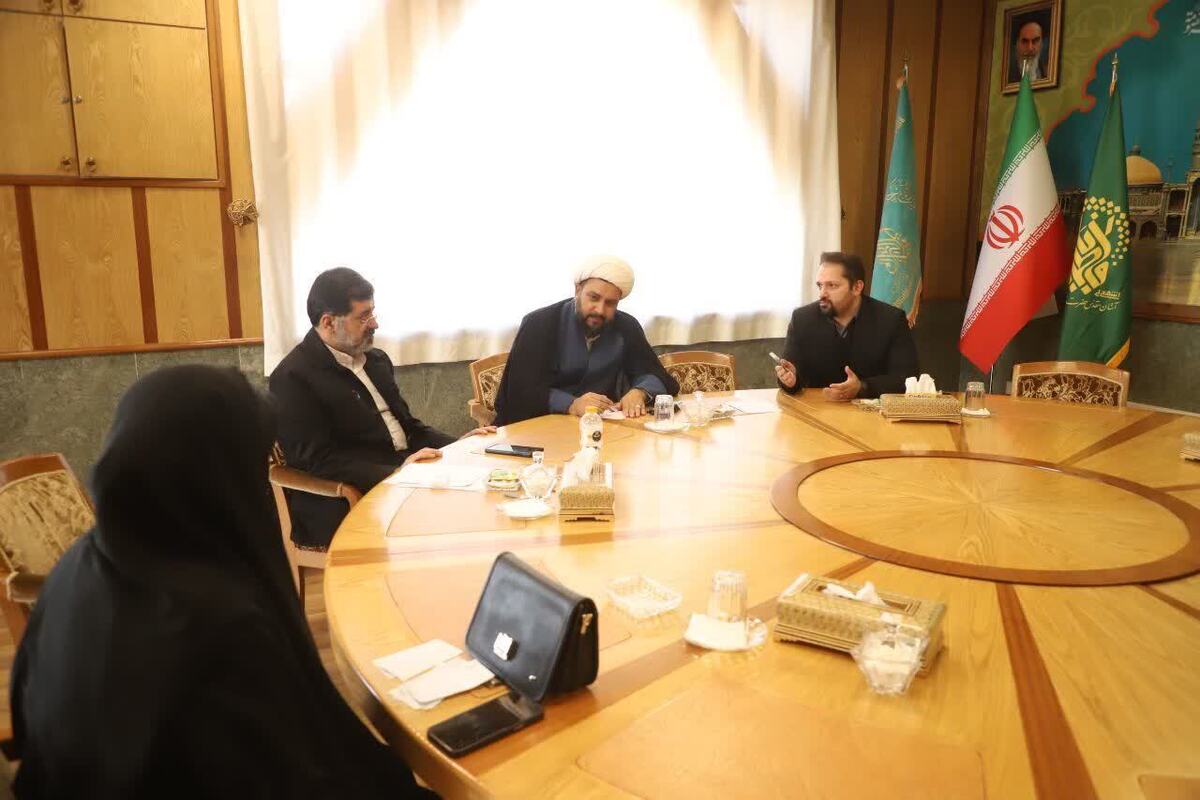 بررسی طرح‌های توسعه‌ای و اقتصادی کمیته امداد با حضور استاندار قم