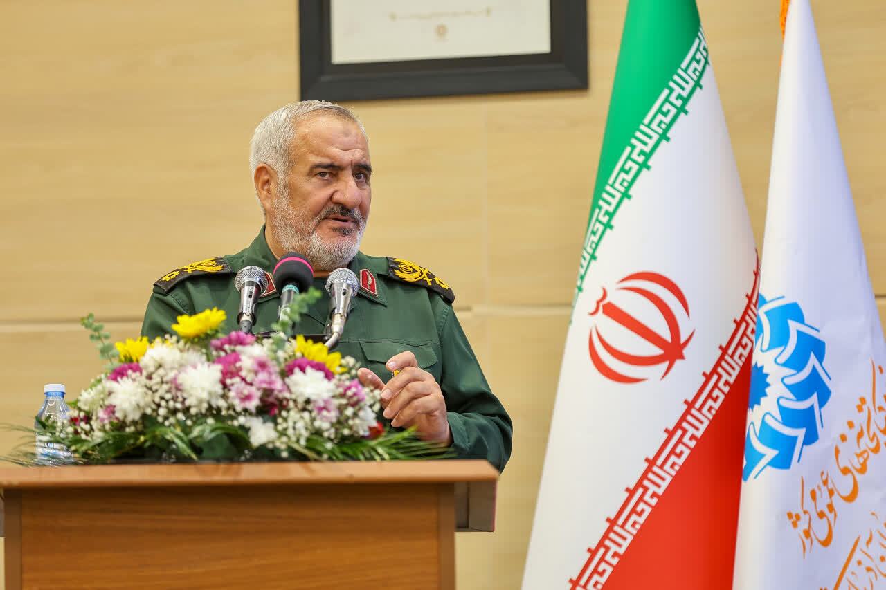 حضور امام جمعه تبریز در مراسم پاسداشت نقش‌آفرینی بانوان قهرمان+ تصاویر