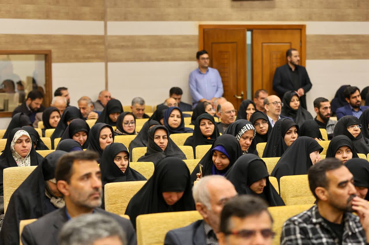 حضور امام جمعه تبریز در مراسم پاسداشت نقش‌آفرینی بانوان قهرمان+ تصاویر