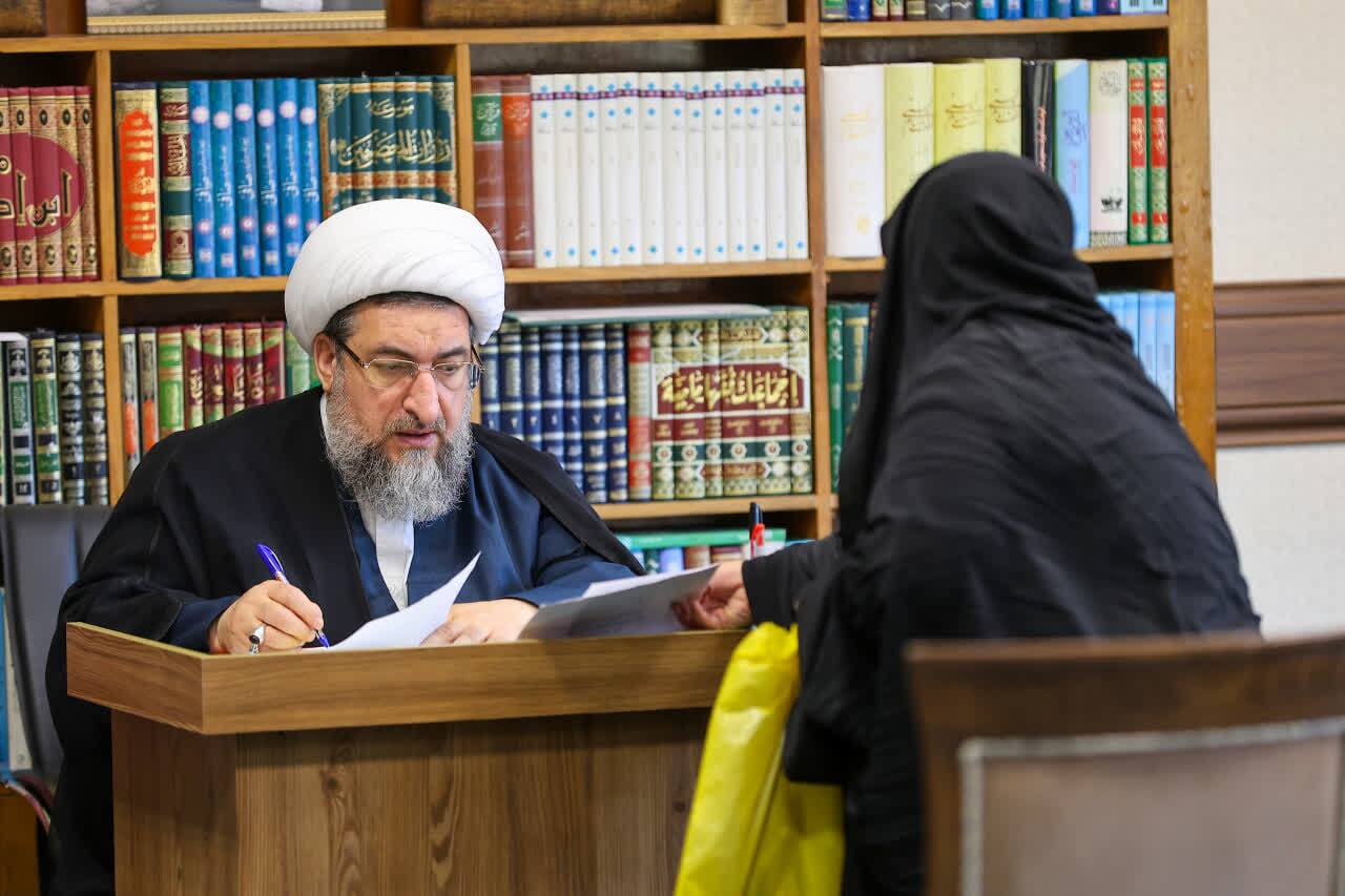 دیدار هفتگی نماینده ولی‌فقیه با اقشار مختلف مردم در تبریز