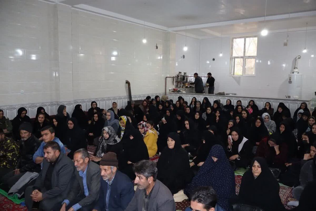 تأکید امام جمعه بناب بر تربیت نسل جوان با فرهنگ فاطمی+ تصاویر