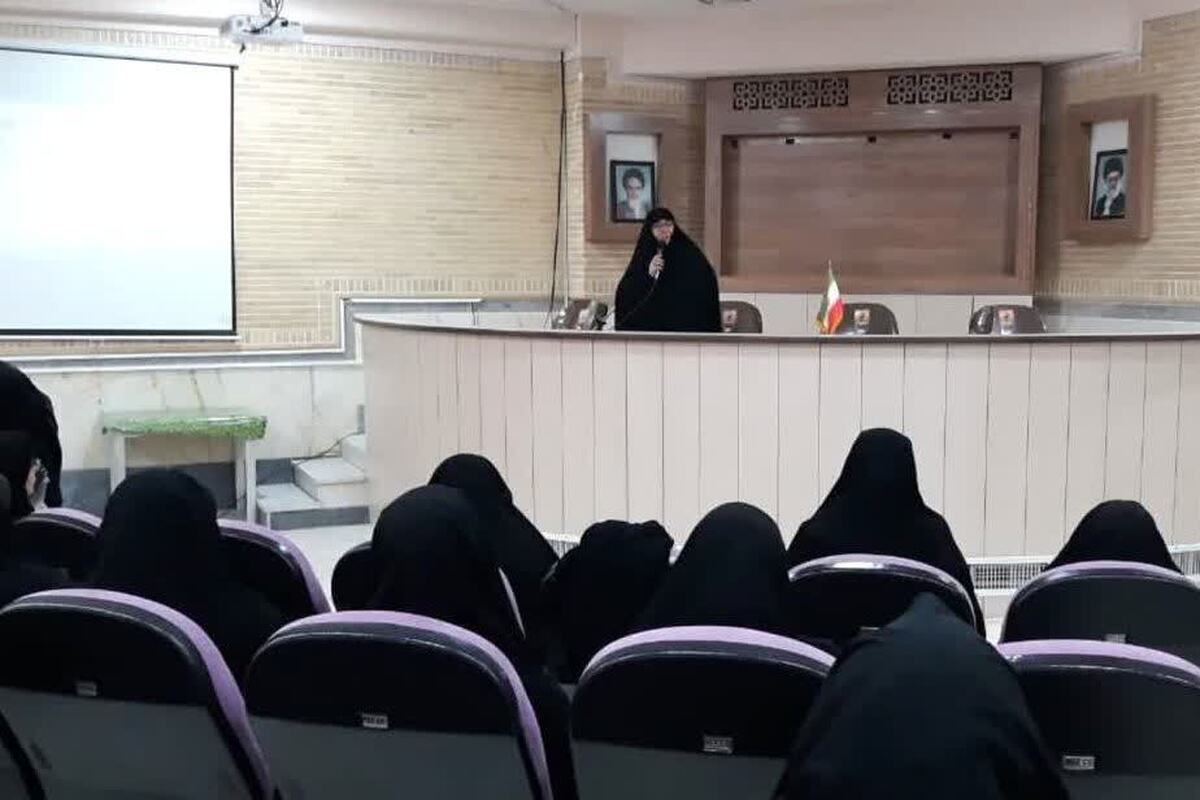 نقش حلقههای میانی در گفتمان انقلابی حوزه