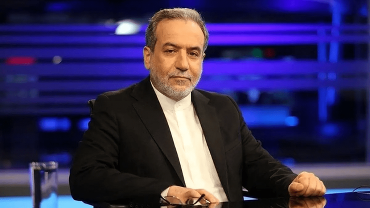 با دشمنی که با قلدری اقدام به تهاجم کرده، مذاکره نمیکنیم