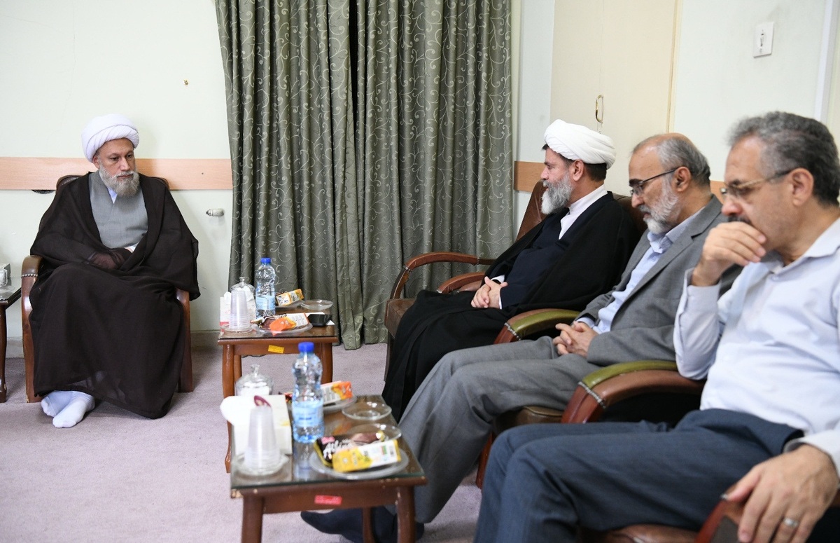 برگزاری جلسه شورای هماهنگی و برنامهریزی همایش بین المللی سیره نبوی در شیراز