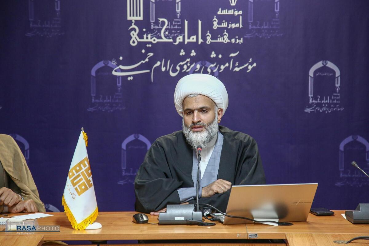 تغییرناپذیری راهبردهای رهبر معظم انقلاب در زمینه‌ی حجاب