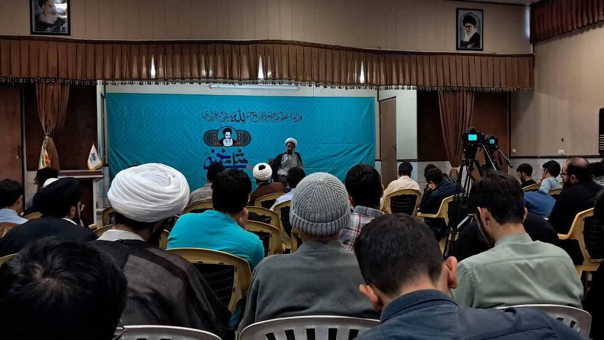 گزارشی از برگزاری دوره «مثل خمینی» در قم/تمرکز بر ضرورت تشکیلات‌گرایی طلاب