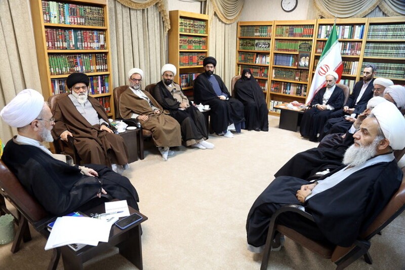 بازنمایی شخصیت علمی و انقلابی آیت‌الله یزدی ضرورت امروز حوزه است