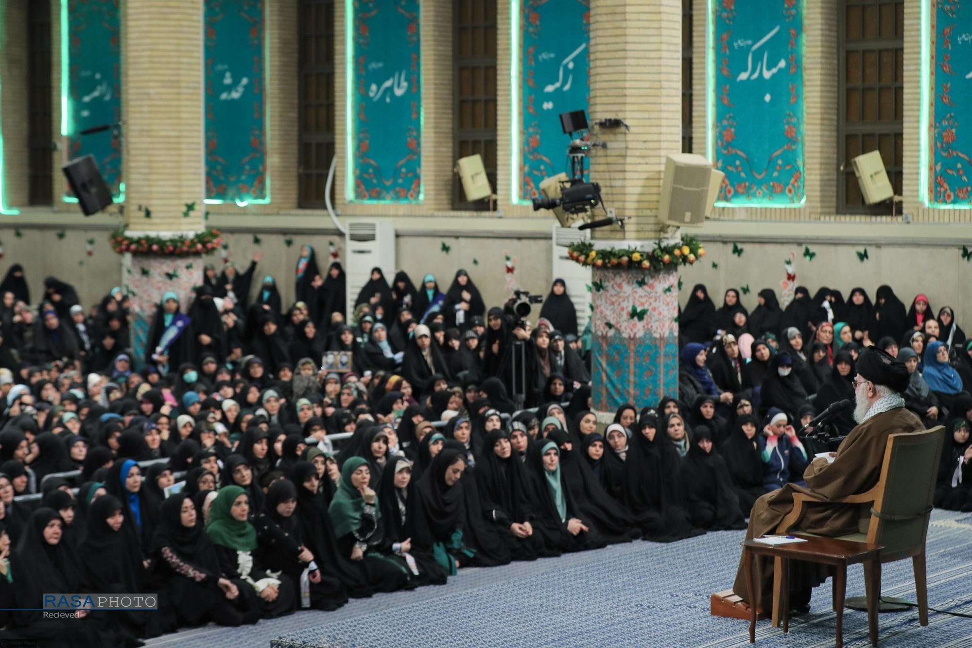 «زن ایرانی» پیام‌آور اعتماد به‌نفس تمدنی در گفتمان رهبری