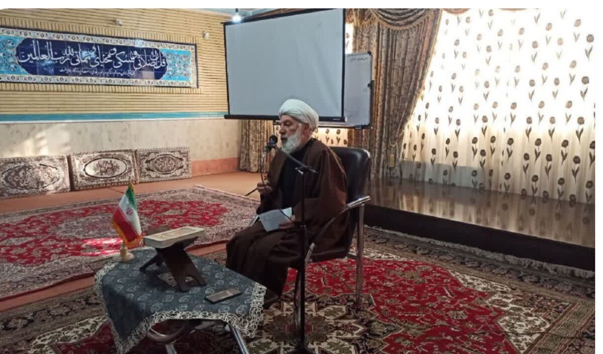 تبیین مکتب بصیرت فاطمی در جلسه اخلاق عمومی مدرسه علمیه خسروشاه