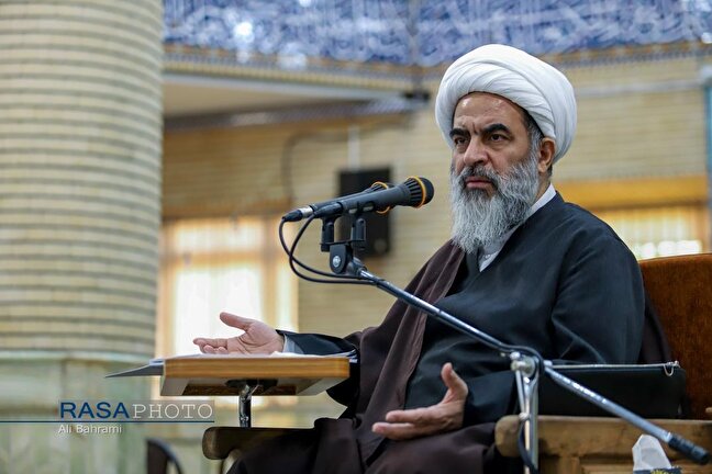 مناظره اخیر جدال «شیعه» با «غیرشیعه» بود/ حوزه علمیه مراقب نفوذ جریان‌های منحرف باشد