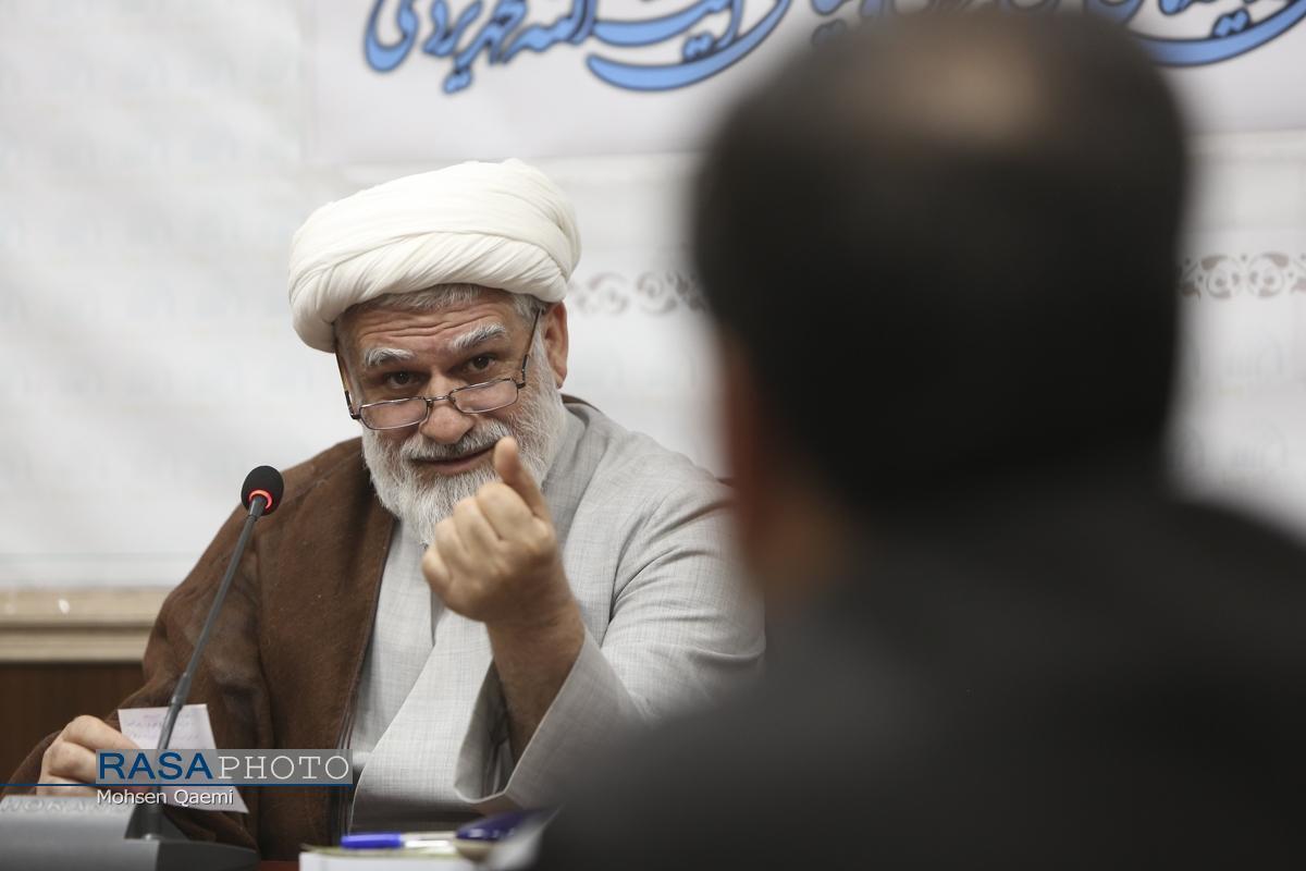 آیت‌الله یزدی فقیهی با موضع‌گیری مستقل در بحران‌ها بود