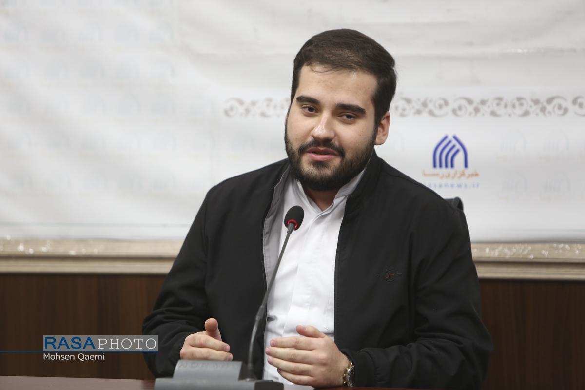 دانشجو باید پیام‌رسان فکری انقلاب اسلامی در سطح بین‌الملل باشد
