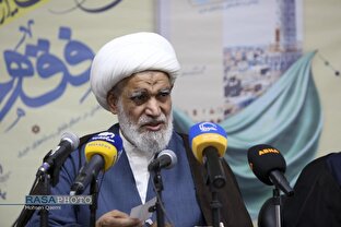 تمدن بر مدار علم و ایمان بدون ایستادگی در برابر جبهه استکبار محقق نمی شود