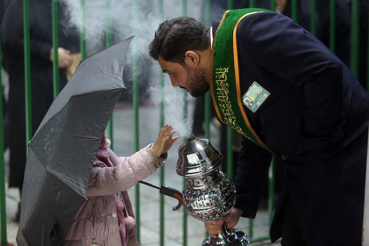 حرم حضرت معصومه در شام میلاد حضرت زهرا غرق در شور و معنویت