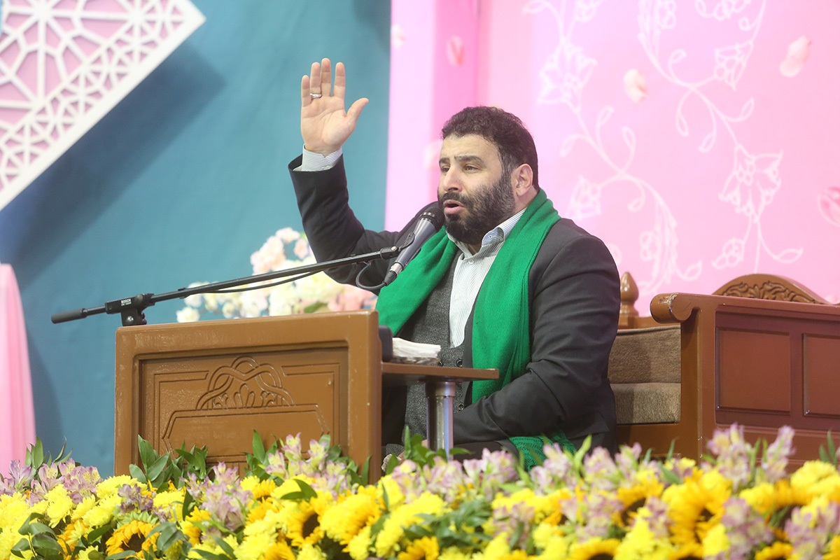 حرم حضرت معصومه در شام میلاد حضرت زهرا غرق در شور و معنویت