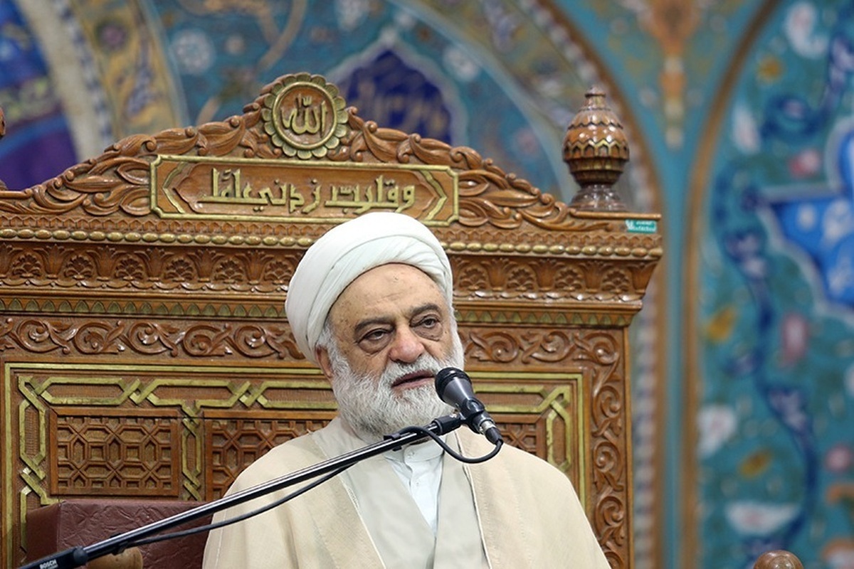 جشن‌های اهل بیت باید به اندازه عزاداری‌ها پرشور برگزار شود